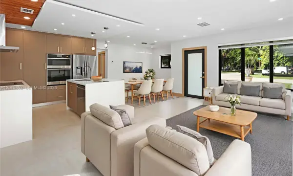 1620 Mckinley Street, Hollywood, FL 33020