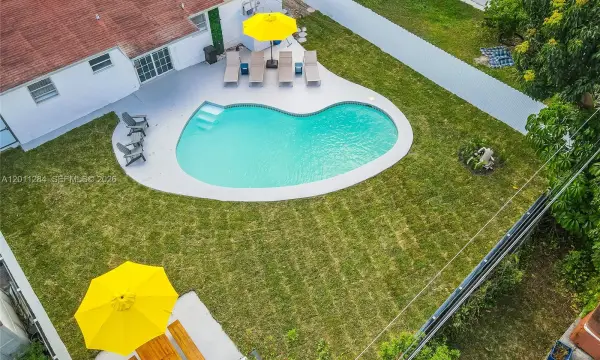 7471 Hope Street, Hollywood, FL 33024