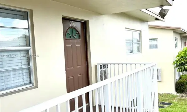 551 NW 80th Terrace 208, Margate, FL 33063