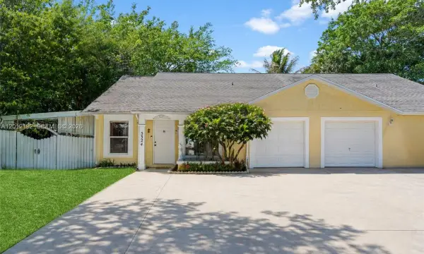 5324 Gray Fox Court, West Palm Beach, FL 33415