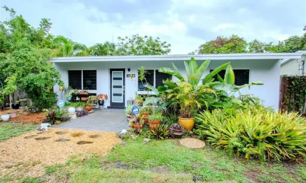 1032 SW 15th Terrace, Fort Lauderdale, FL 33312