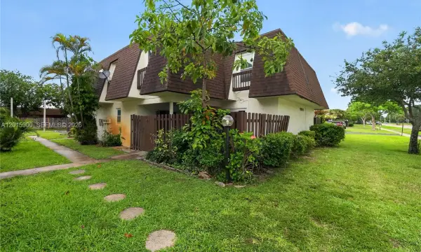 7913 Tam Oshanter Boulevard 0, North Lauderdale, FL 33068