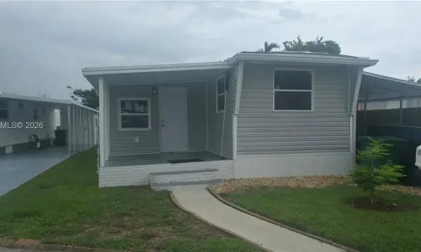 1730 SW 85th Avenue, Davie, FL 33324