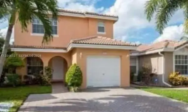 9204 NW 54th Street, Sunrise, FL 33351