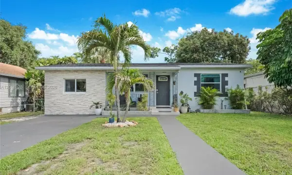 2747 Dewey Street, Hollywood, FL 33020