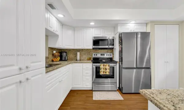 1101 Colony Point Circle 309, Pembroke Pines, FL 33026