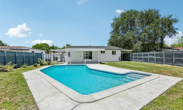 6214 Fletcher Street, Hollywood, FL 33023