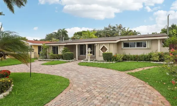 3842 Jasmine Avenue, Miramar, FL 33023