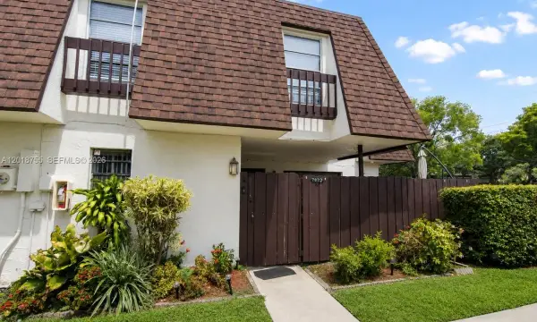 7833 Tam Oshanter Boulevard 7833, North Lauderdale, FL 33068