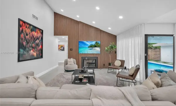136 Greens Road, Hollywood, FL 33021