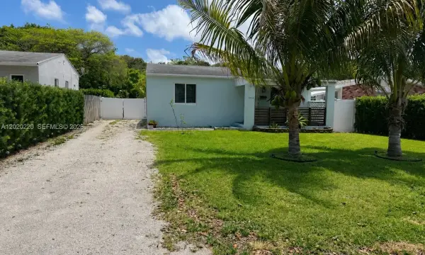 2726 Taylor Street, Hollywood, FL 33020