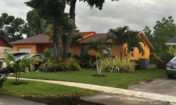 7922 SW 4th Place, North Lauderdale, FL 33068
