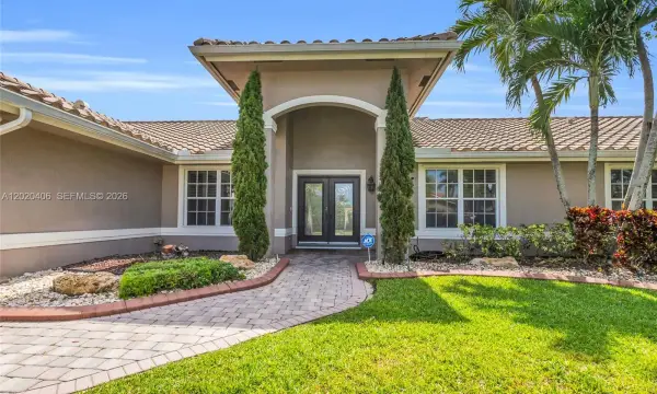 321 NW 193rd Avenue, Pembroke Pines, FL 33029