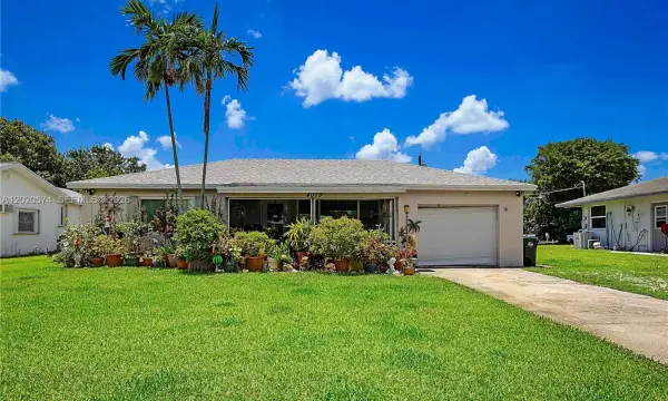 4079 Dahl Drive, Greenacres, FL 33463