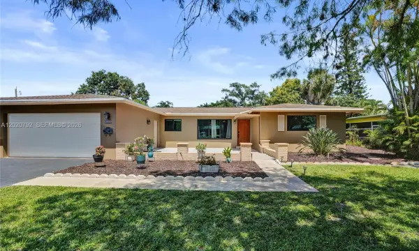 480 SW 55th Avenue, Plantation, FL 33317
