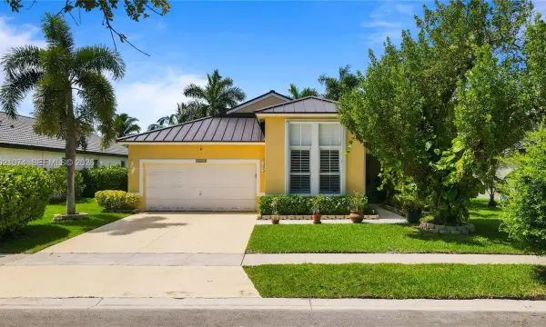 16350 SW 11th Street, Pembroke Pines, FL 33027