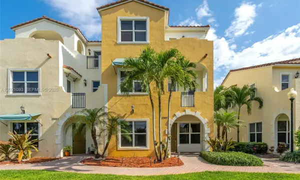12427 NW 18th Court, Pembroke Pines, FL 33028