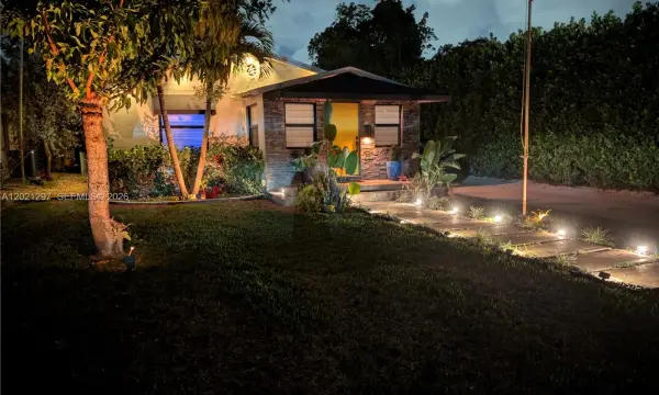 2460 Jackson Street, Hollywood, FL 33020