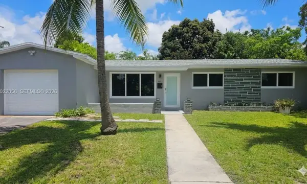 6841 SW 1st Court, Pembroke Pines, FL 33023