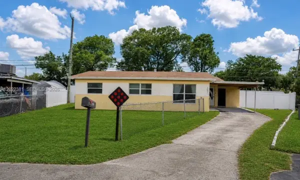 1021 NW 23rd Road, Fort Lauderdale, FL 33311