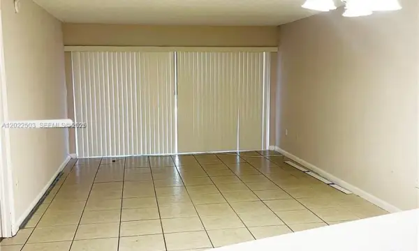 4255 N University Drive 109, Sunrise, FL 33351