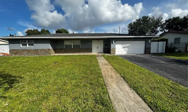 4560 NW 6th Court, Plantation, FL 33317