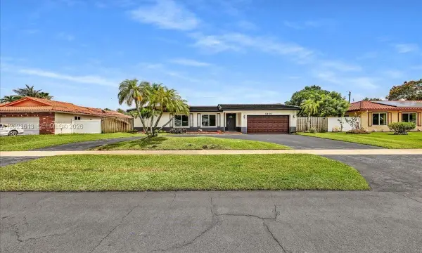 5260 SW 10th Court, Plantation, FL 33317