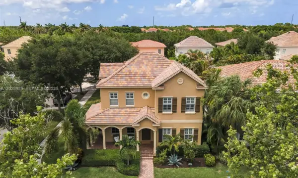 119 Edenberry Avenue, Jupiter, FL 33458