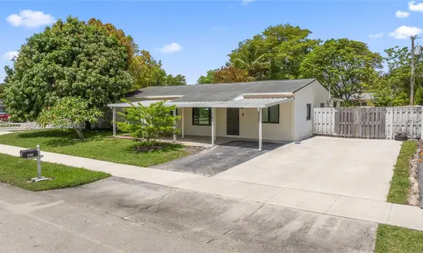 1611 SW 67th Avenue, North Lauderdale, FL 33068