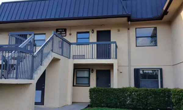 9141 NW 1st Court 204, Pembroke Pines, FL 33024