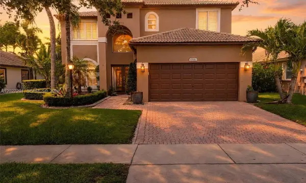 1532 NW 133rd Avenue, Pembroke Pines, FL 33028