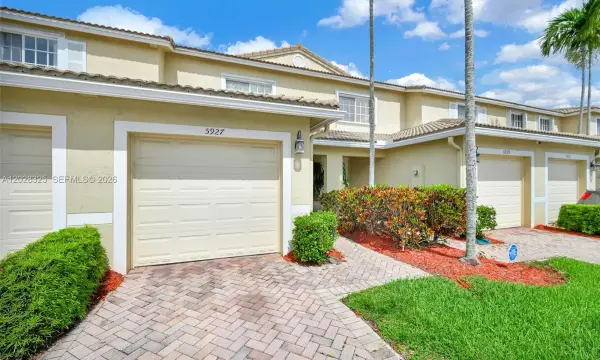 5927 Royal Way, Tamarac, FL 33321