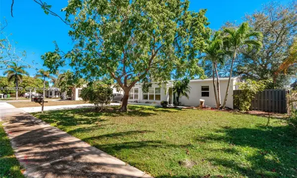 442 SW 22nd Avenue, Fort Lauderdale, FL 33312