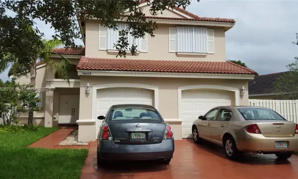 19409 NW 24th Place, Pembroke Pines, FL 33029