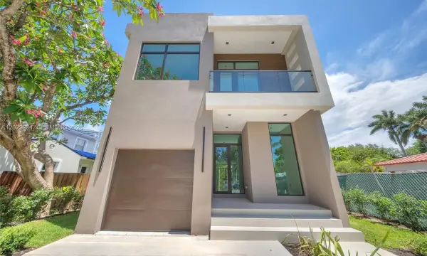 1637 Monroe Street, Hollywood, FL 33020