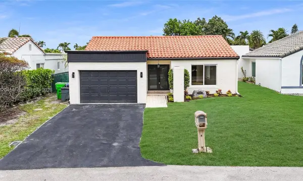 9661 NW 44th Court, Sunrise, FL 33351