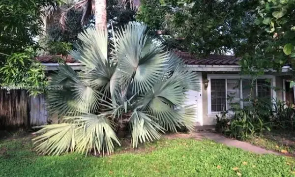 1241 NW 6th Avenue, Fort Lauderdale, FL 33311