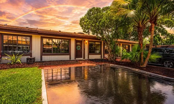 2321 Pine Needle Court, Pembroke Pines, FL 33026