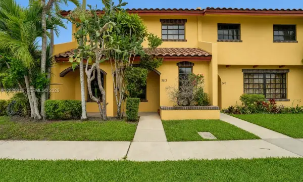 2613 NW 47th Terrace 202, Lauderdale Lakes, FL 33313