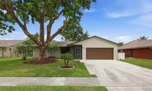107 Starling Avenue, Royal Palm Beach, FL 33411