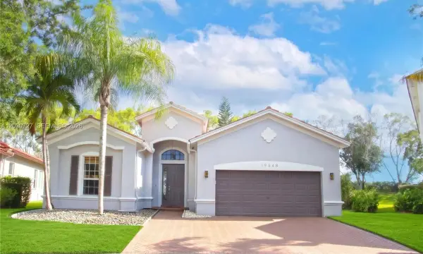 19548 S Whitewater Avenue, Weston, FL 33332
