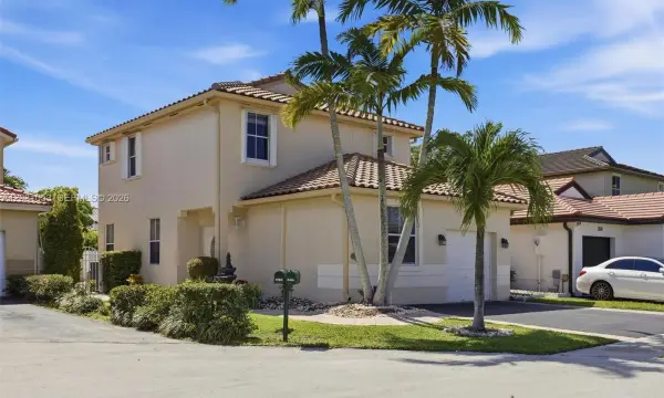 2160 NW 188th Terrace, Pembroke Pines, FL 33029