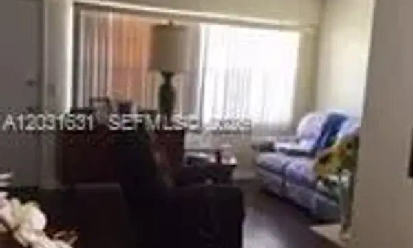 100 SW 132nd Way 307k, Pembroke Pines, FL 33027