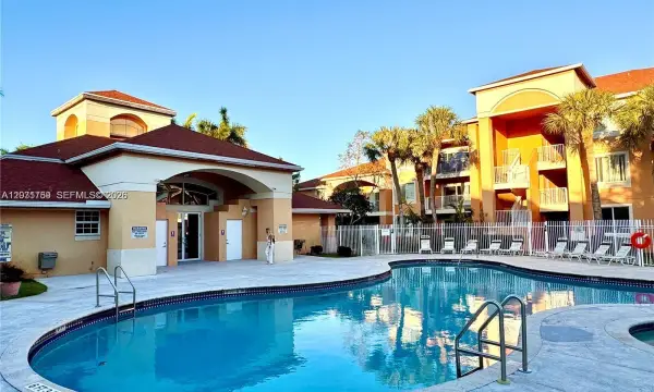 6900 SW 39th Street 206j, Davie, FL 33314