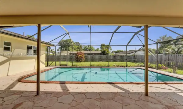 7421 NW 8th Court, Plantation, FL 33317