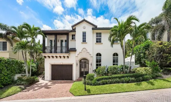 460 Surfside Lane, Juno Beach, FL 33408