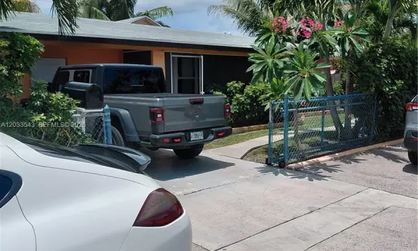 1307 SE Flamingo Drive, Lantana, FL 33462