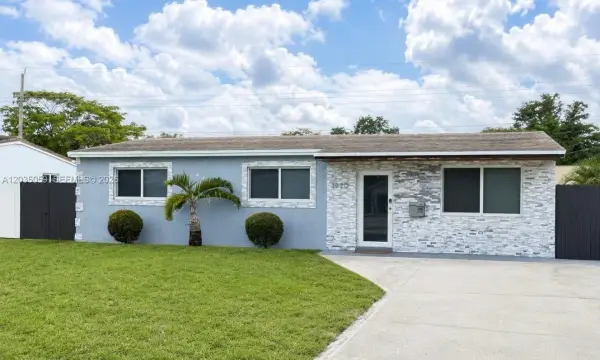 1220 N 71st Terrace, Hollywood, FL 33024