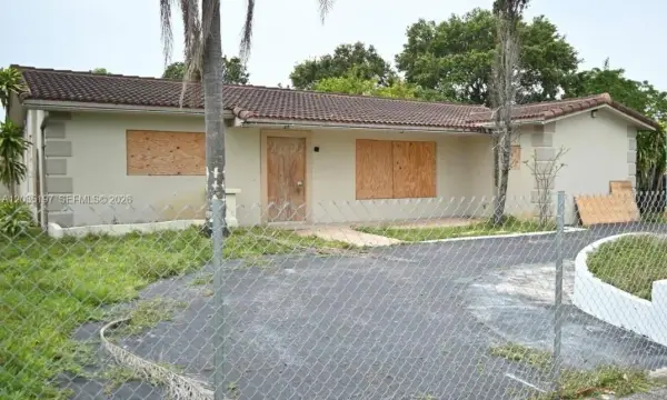 5112 Taft Street, Hollywood, FL 33021