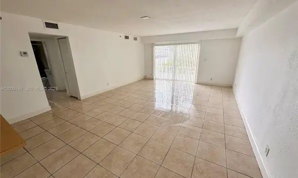 4271 NW 5th Street 128, Plantation, FL 33317
